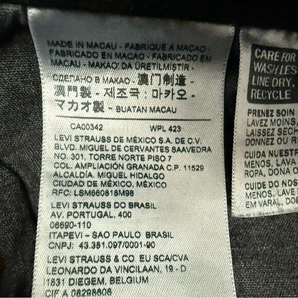 Levi's Premium Wedgie Straight Black Frayed Hem Jeans - Picture 6 of 10